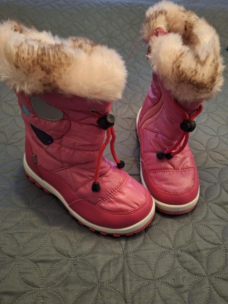 Roze snowboots / sneeuwlaarsjes maat 33 z.g.a.n., Meisje, Laarsjes, Ophalen of Verzenden, Zo goed als nieuw