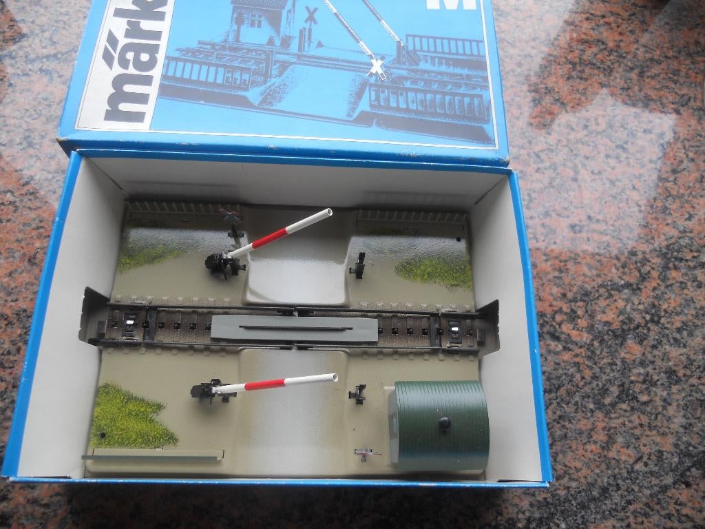 Märklin 7390, Wisselstroom, Rails, Ophalen of Verzenden, Zo goed als nieuw
