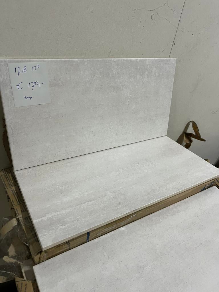 Wandtegels Keraben 17,18 m2 voor €170,- 25x50 cm, Ophalen, 40 tot 60 cm, Nieuw, 10 m² of meer
