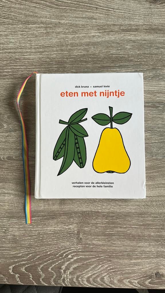 Dick Bruna - eten met nijntje, Vegetarisch, Ophalen of Verzenden, Zo goed als nieuw, Dick Bruna; Samuel Levie