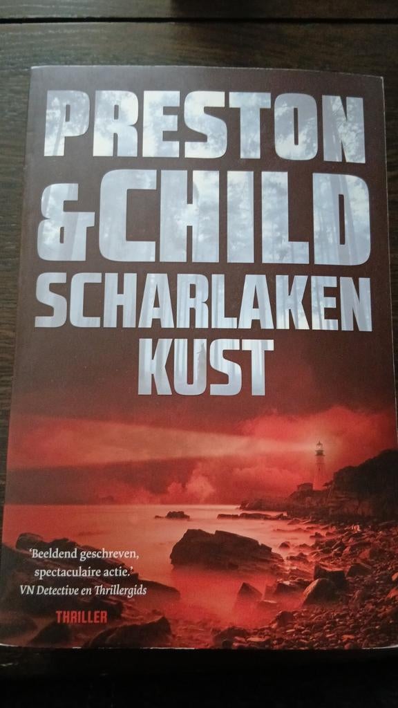 Scharlaken Kust - Preston & Child, Ophalen of Verzenden, Zo goed als nieuw, Preston & Child, Nederland
