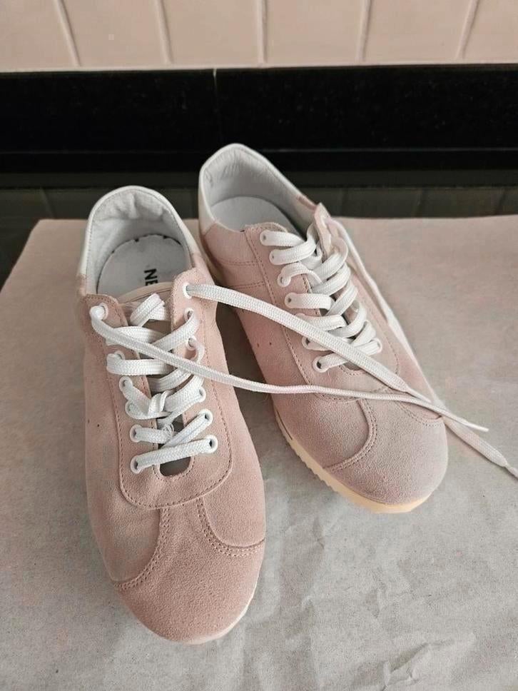 Sneakers Nelson maat 38, Ophalen of Verzenden, Zo goed als nieuw
