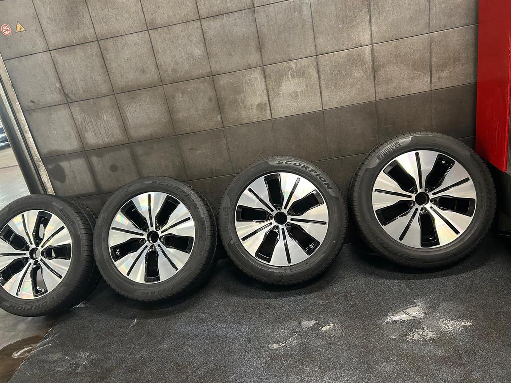 Orginele Mercedes EQC bandenset met velgen, 19 inch, Gebruikt, 255 mm, Banden en Velgen