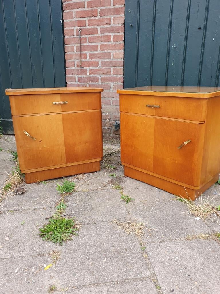 2 vintage nachtkastjes 53x34 diepx52 hoog. Set prijs, Ophalen, Zo goed als nieuw, 45 tot 65 cm, Minder dan 55 cm