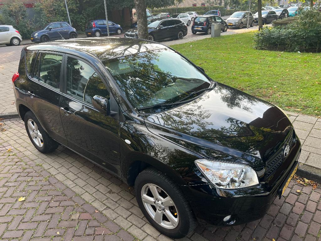 Toyota Rav4 2.0 AUTOMAT / Original NL, Automaat, 4 cilinders, Zwart, Particulier