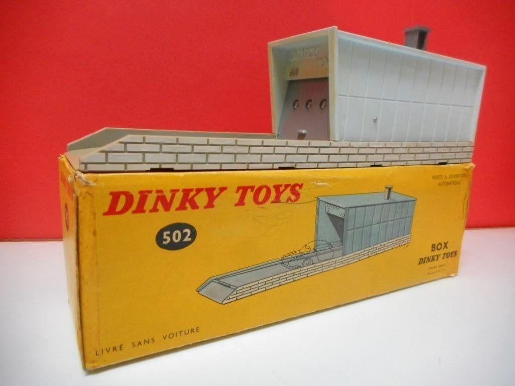 DINKY TOYS 502 GARAGEBOX, Hobby en Vrije tijd, Ophalen of Verzenden, Gebruikt, Auto, Dinky Toys