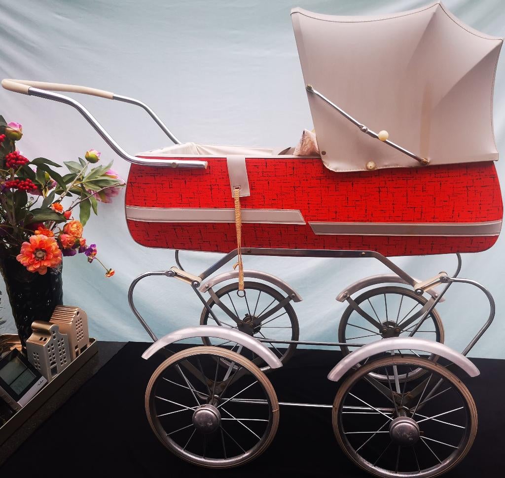 vintage Zekiwa poppenwagen jaren '60 DDR speelgoed skai leer, Ophalen