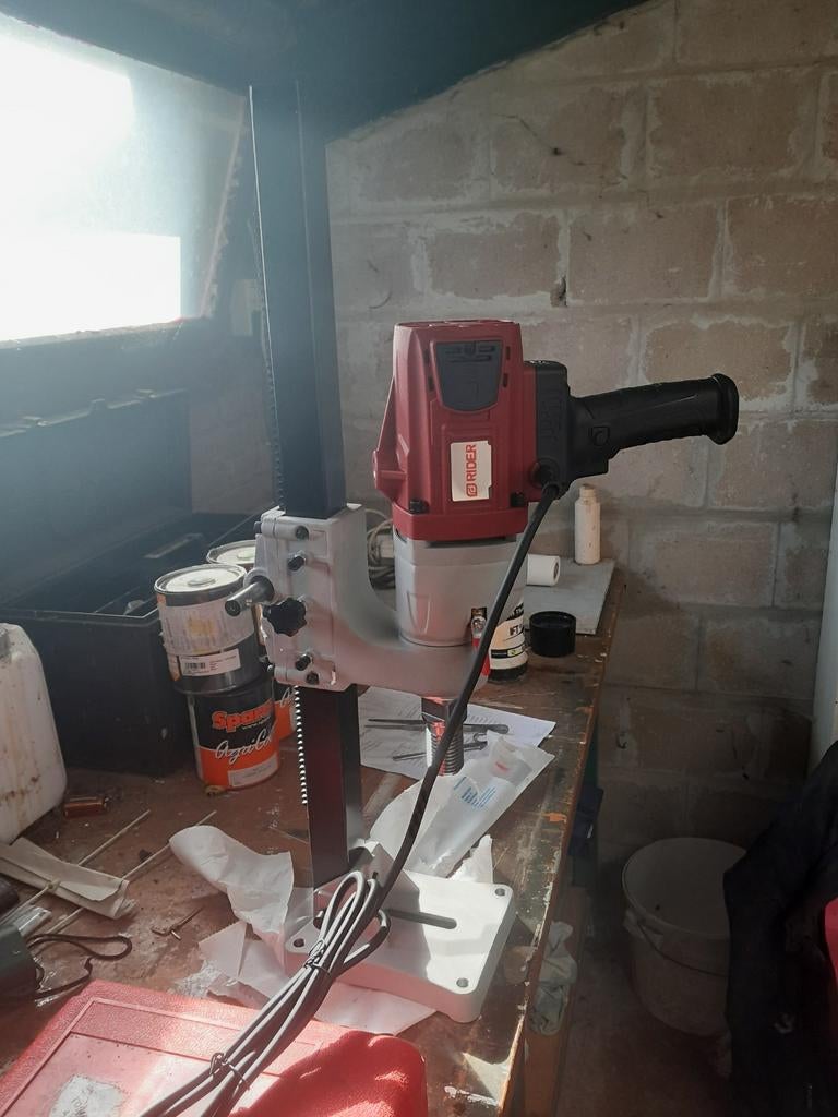 Nieuwe diamantboor incl. statief - zware uitvoering, Doe-het-zelf en Verbouw, Gereedschap | Boormachines, Nieuw, Boormachine, 600 watt of meer