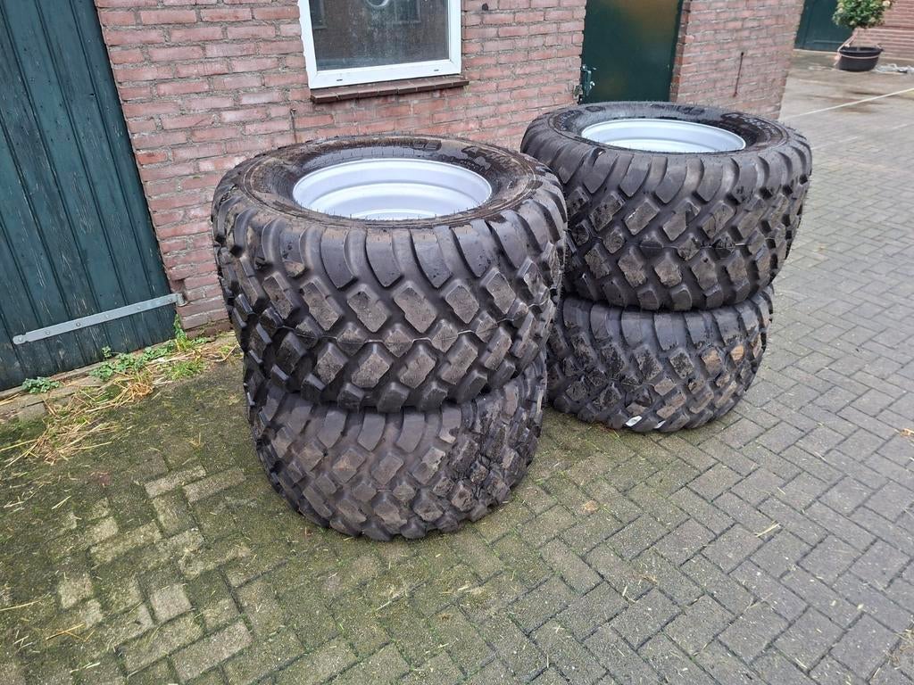 Alliance 560/45R22.5 balenwagen/landbouw dumperbanden/wielen, Zakelijke goederen, Ophalen