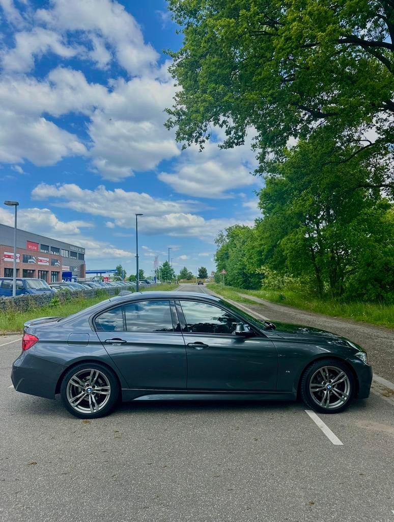 BMW 3-Serie 330e Iperformance 252pk Aut 2016 Grijs MOET WEG, Auto's, BMW, 1998 cc, Achterwielaandrijving, 3-Serie, 1635 kg