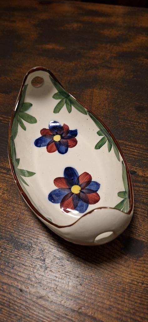 Aardewerk schaaltje van SMF Schramberg, Antiek en Kunst, Antiek | Keramiek en Aardewerk, Ophalen of Verzenden