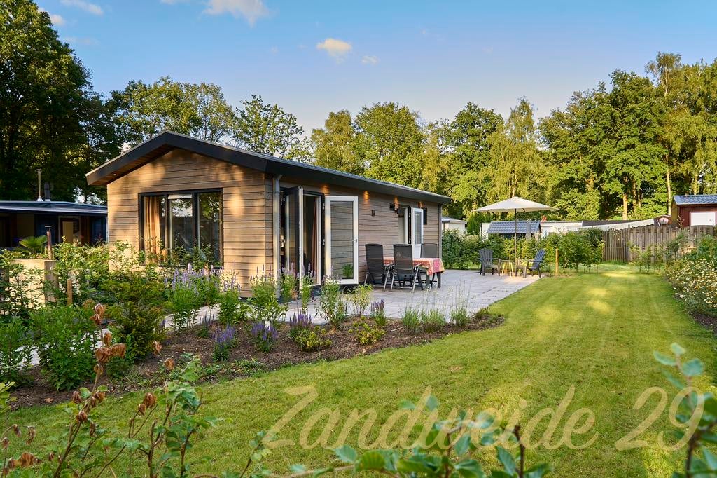 Te huur chalet voor 4 personen in Lieren Veluwe, In bos, 2 slaapkamers, Wasmachine, Recreatiepark