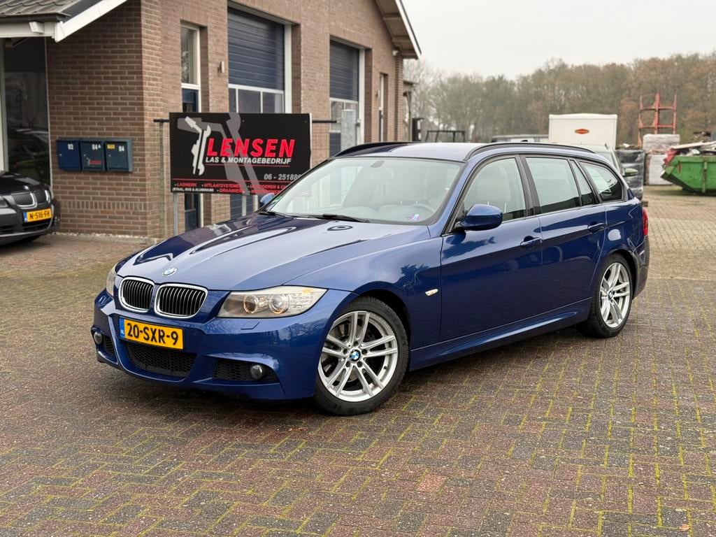 BMW 325i LCI - 3.0L – Nieuwe Apk! - Le Mans Blue – M - Sport, 745 kg, Achterwielaandrijving, Blauw, 1465 kg