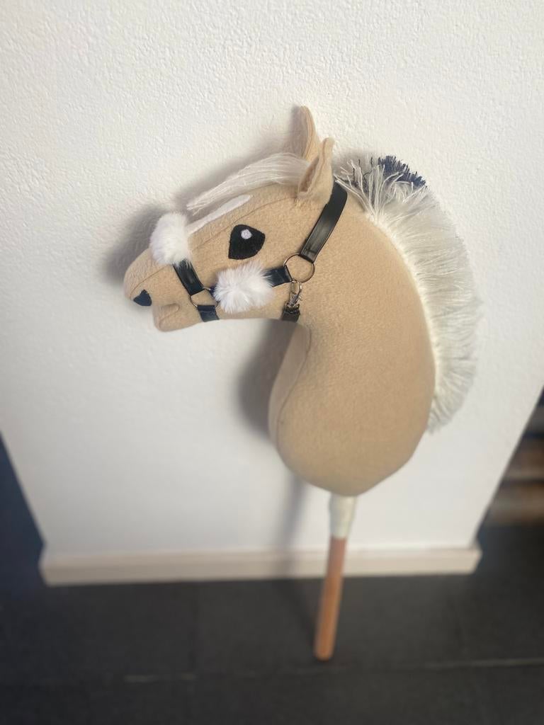 Stoere fjord met mohaire manen, bonte halster en stok inbegr, Ophalen of Verzenden, Zo goed als nieuw, Paard