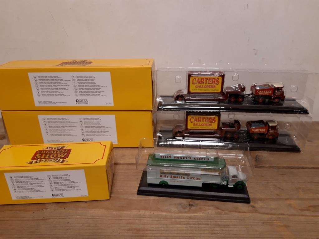 Atlas the greatest show on earth 3 modellen corgi in 1 koop, Ophalen of Verzenden, Bus of Vrachtwagen