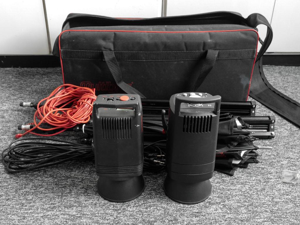 Multiblitz Compact set studioflitsers, Ophalen of Verzenden, Gebruikt, Lamp of Flitsset