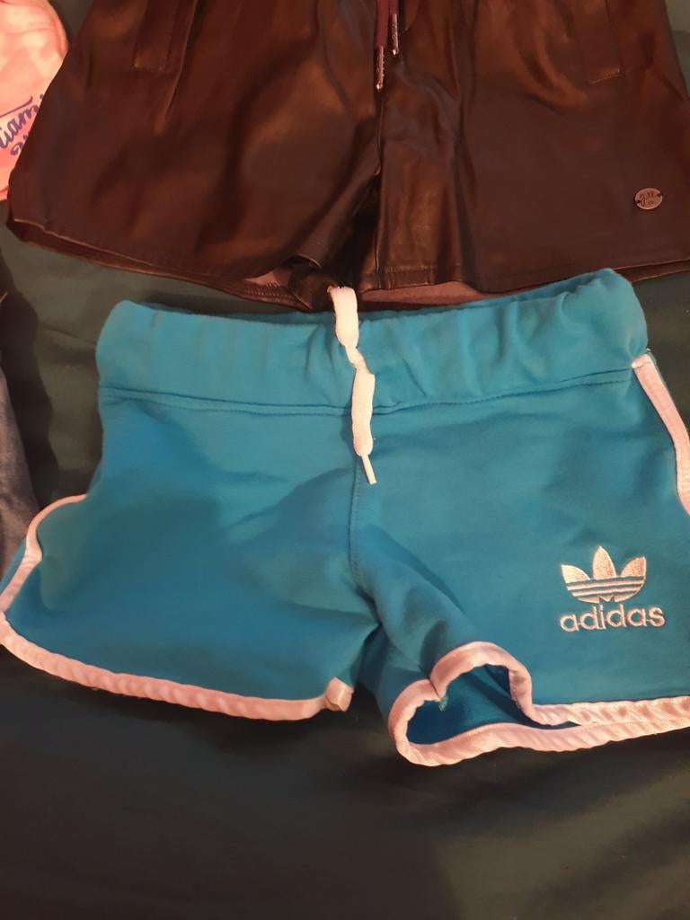 Leuke shorts Vingino, Cars, Adidas, Jill, Lev 128 134 140, Ophalen of Verzenden, Gebruikt, Meisje, Broek