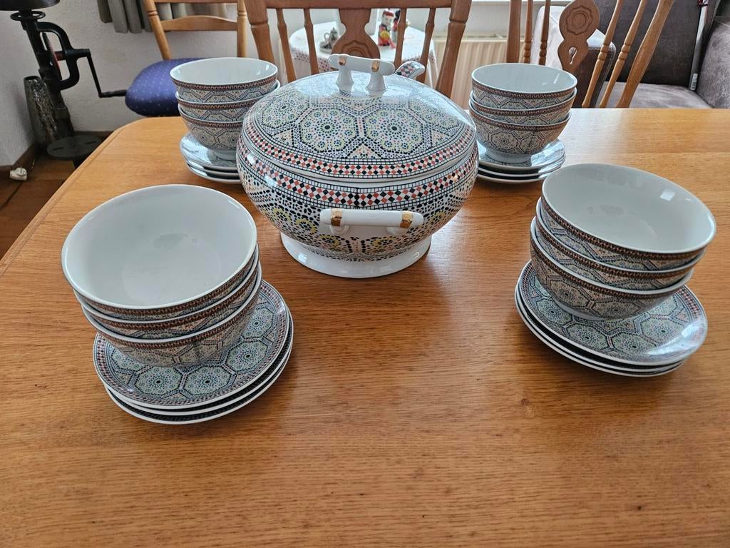 Soepterrine set, Ophalen of Verzenden, Overige stijlen, Bord(en)
