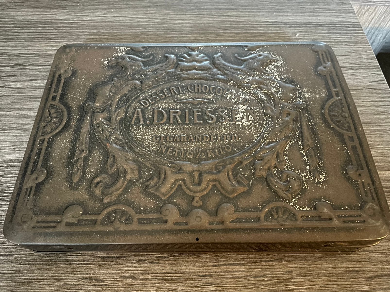 Heel oud chocolade blik, Ophalen of Verzenden