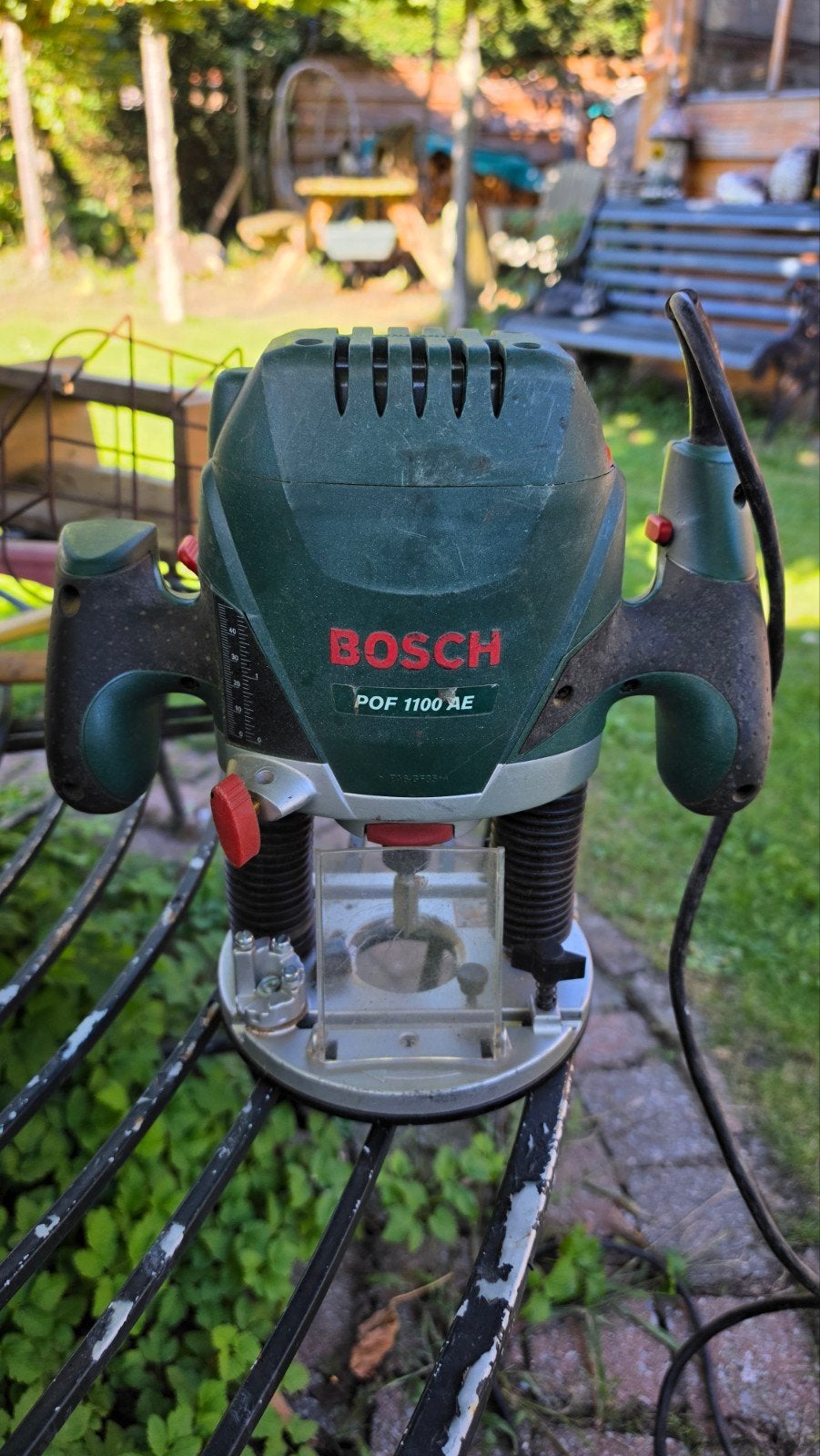 Bosch POF 1100 AE Bovenfrees - Krachtig en Betrouwbaar, Doe-het-zelf en Verbouw, Gebruikt, Ophalen of Verzenden, Bovenfrees, Bosch