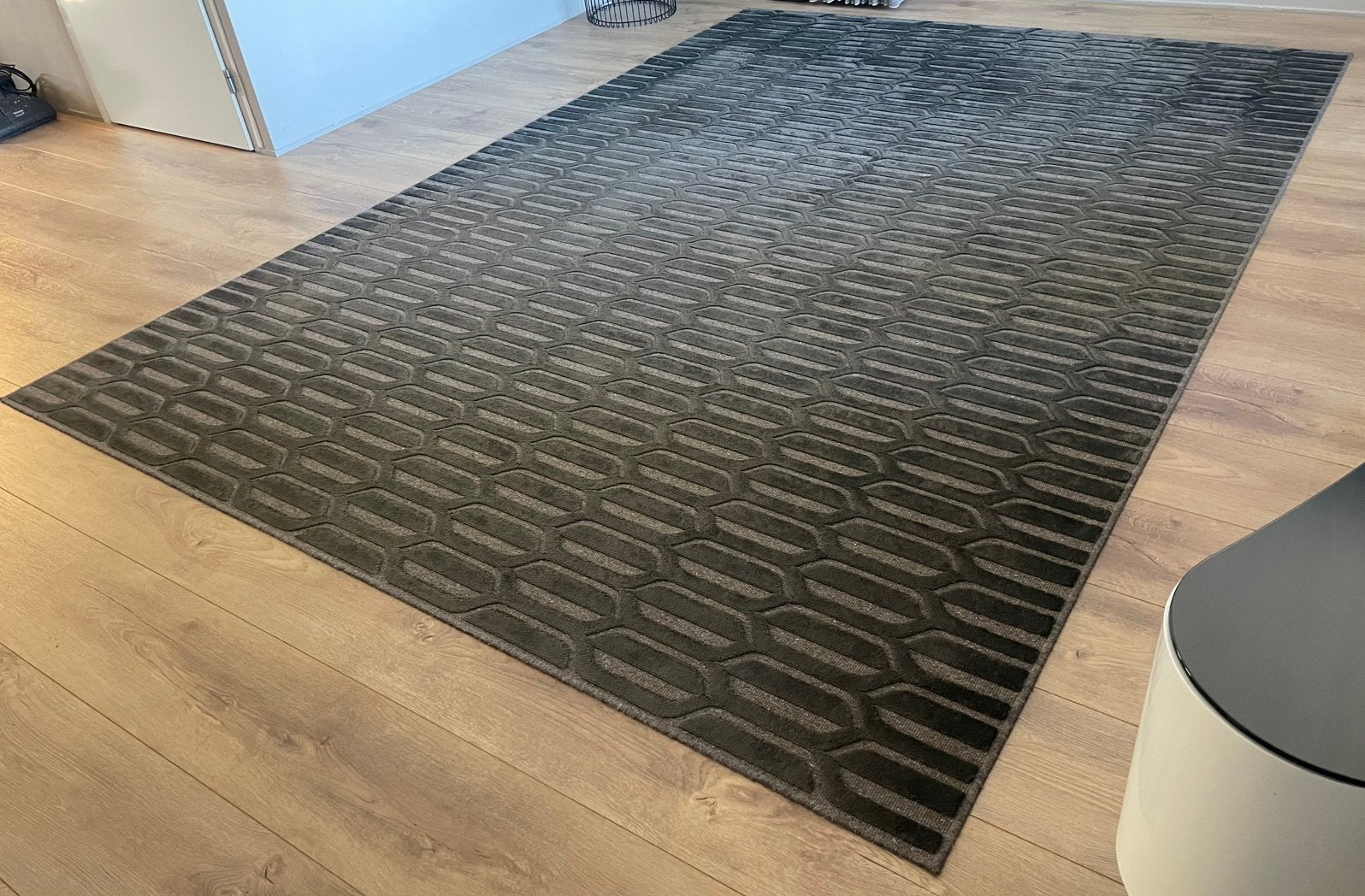 XXL vloerkleed 340x240 antraciet Roobol nieuwprijs €779, Huis en Inrichting, Stoffering | Tapijten en Kleden, Ophalen, 200 cm of meer