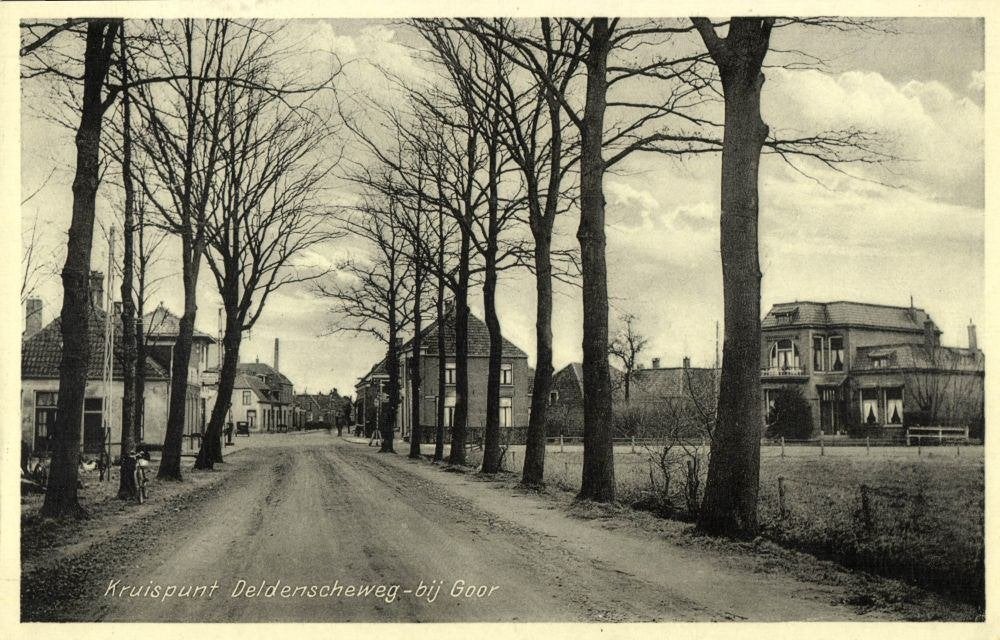 GOOR, Kruispunt Deldenscheweg (1940s) Ansichtkaart, Verzamelen, Ophalen of Verzenden, 1940 tot 1960, Gelopen, Overijssel