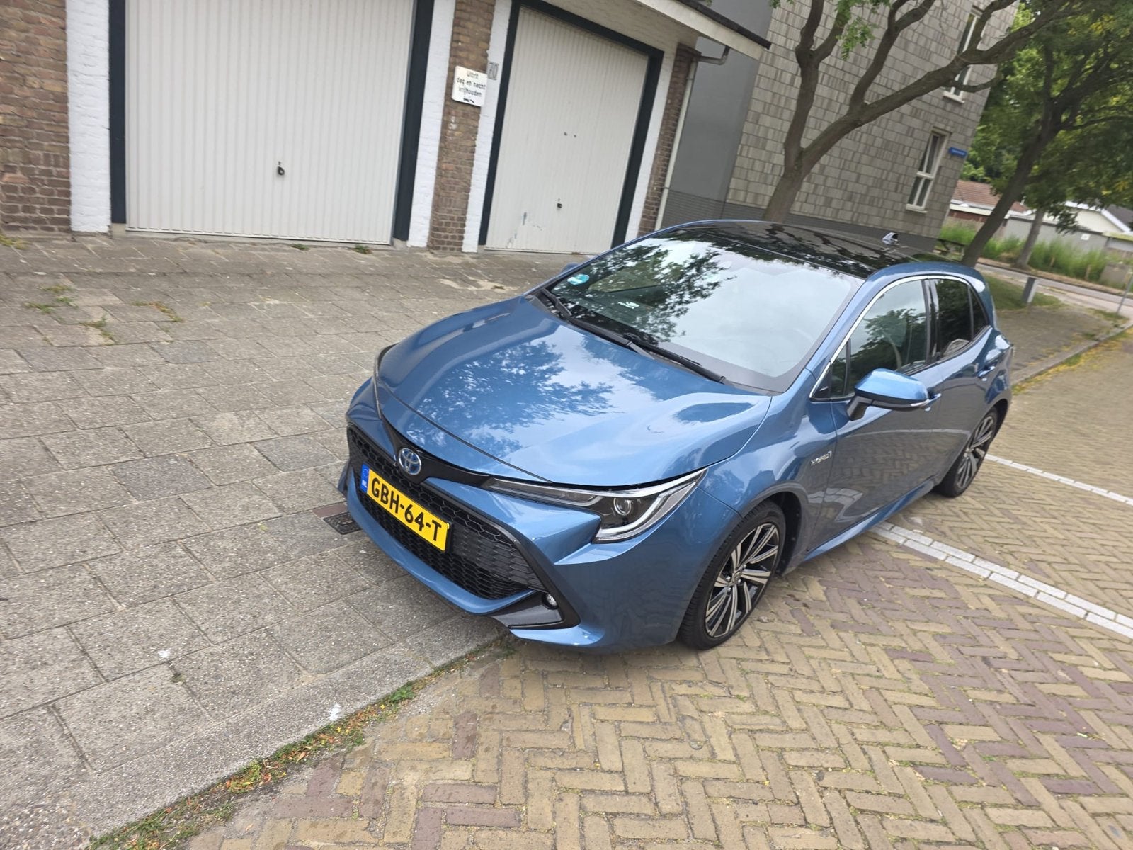 Toyota Corolla 1.8 Hybrid 122pk CVT 2021 Blauw, Auto's, Toyota, 450 kg, 750 kg, Corolla, 98 pk