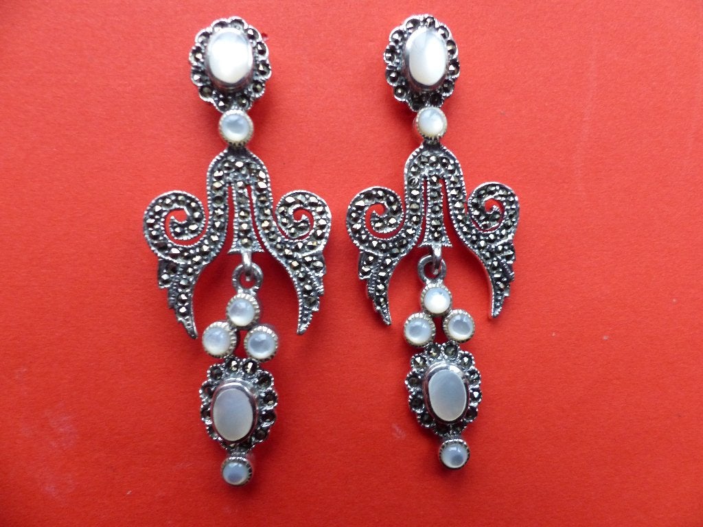 Prachtige Lange Zilveren Jugendstil Oorbellen met Paarlmoer, Sieraden, Tassen en Uiterlijk, Antieke sieraden, Verzenden, Zilver