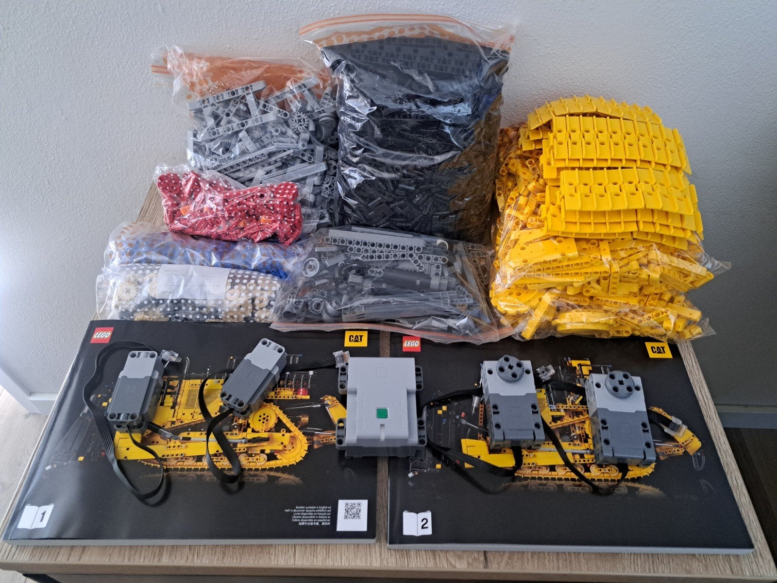 Lego Technic Cat D11 Bulldozer, Verzenden, Lego, Zo goed als nieuw, Technic