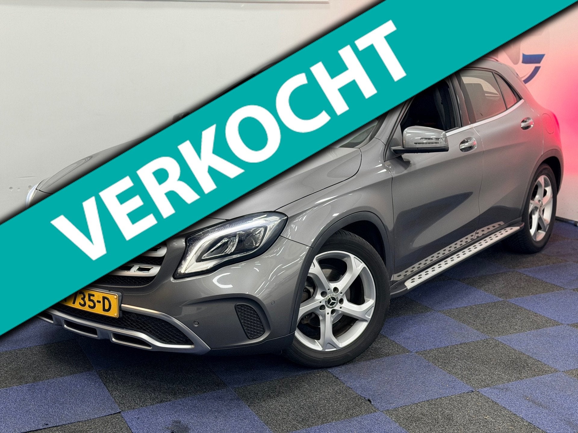 Mercedes-Benz GLA-klasse 180 Premium Plus / AUTOMAAT / NAP /, Dealer onderhouden, Gebruikt, Euro 6, 4 cilinders