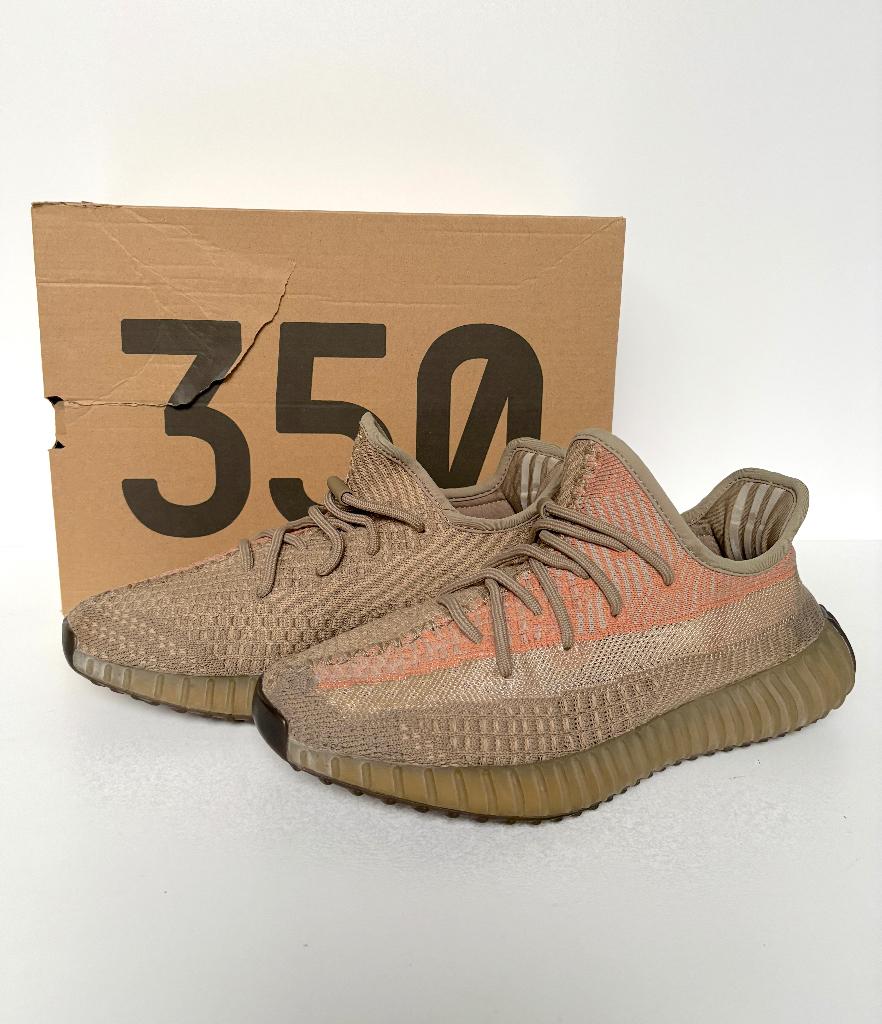 YEEZY ADIDAS Bruin oranje sneakers  Maat 40,5, Bruin, Ophalen of Verzenden, Yeezy, Sneakers of Gympen
