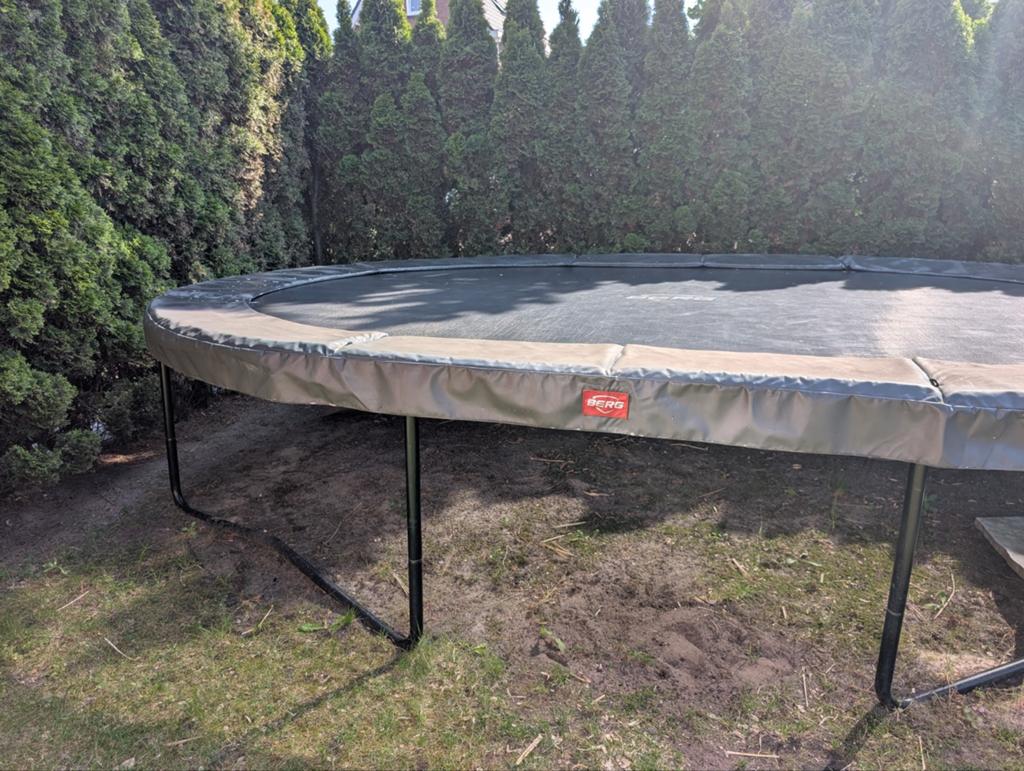 Berg Grand Champion ovale trampoline, Kinderen en Baby's, Speelgoed | Buiten | Trampolines, Ophalen