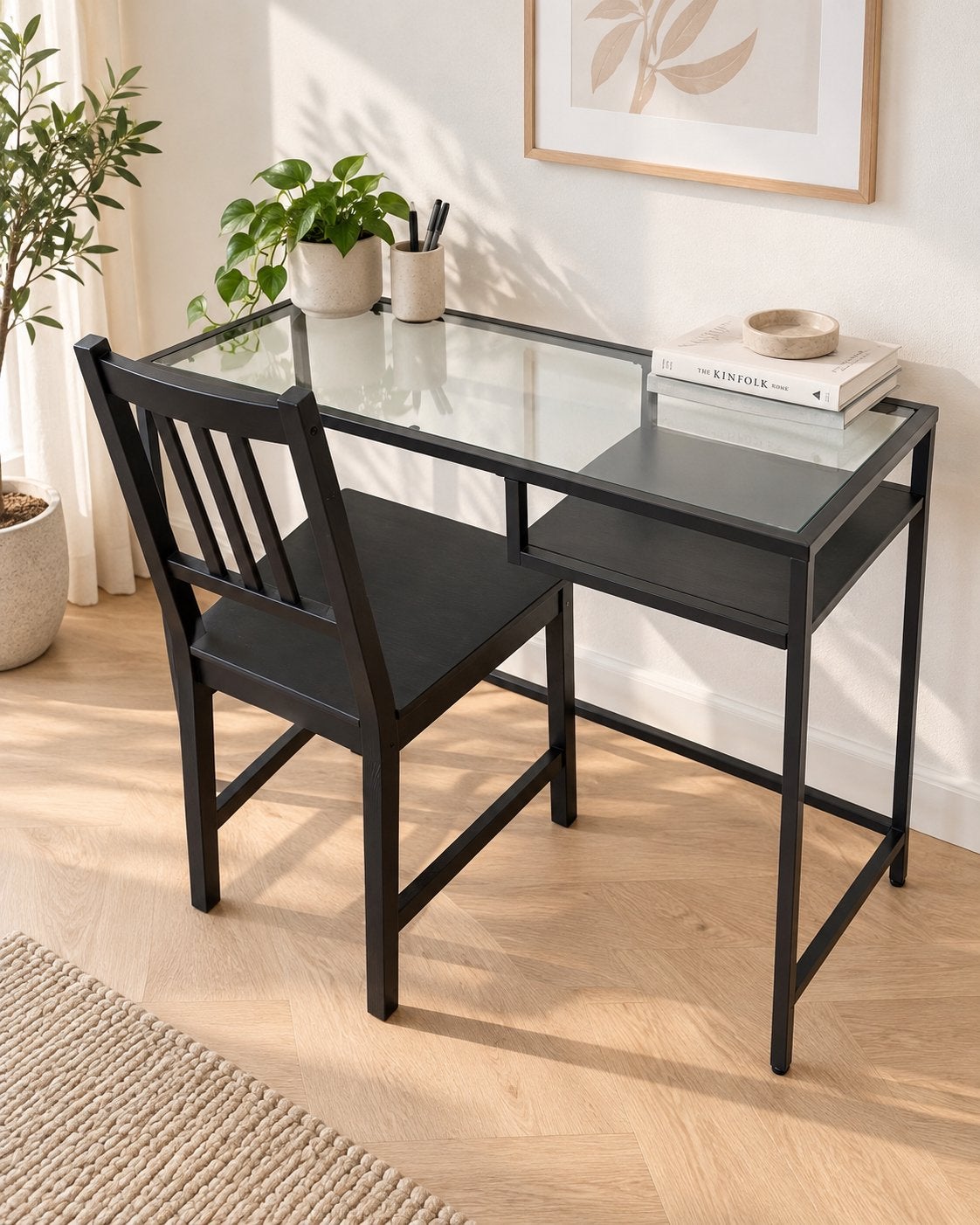 IKEA VITTSJÖ Bureau - Zwart metaal en glas, Huis en Inrichting, Ophalen of Verzenden, Zo goed als nieuw, IKEA, Computerbureau