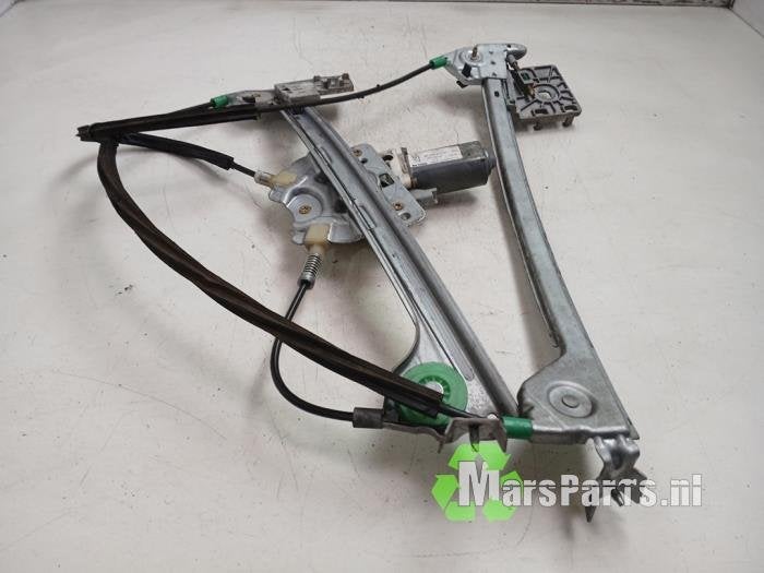 Ruitmechaniek 2Deurs rechts-voor van een Peugeot 206, Gebruikt, -, -, Ophalen of Verzenden