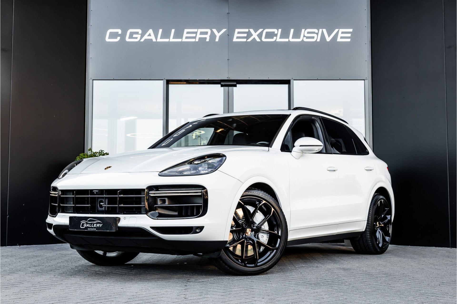 Porsche Cayenne 4.0 Turbo - Origineel NL | Sport Chrono + |, Automaat, Cayenne, Gebruikt, Wit