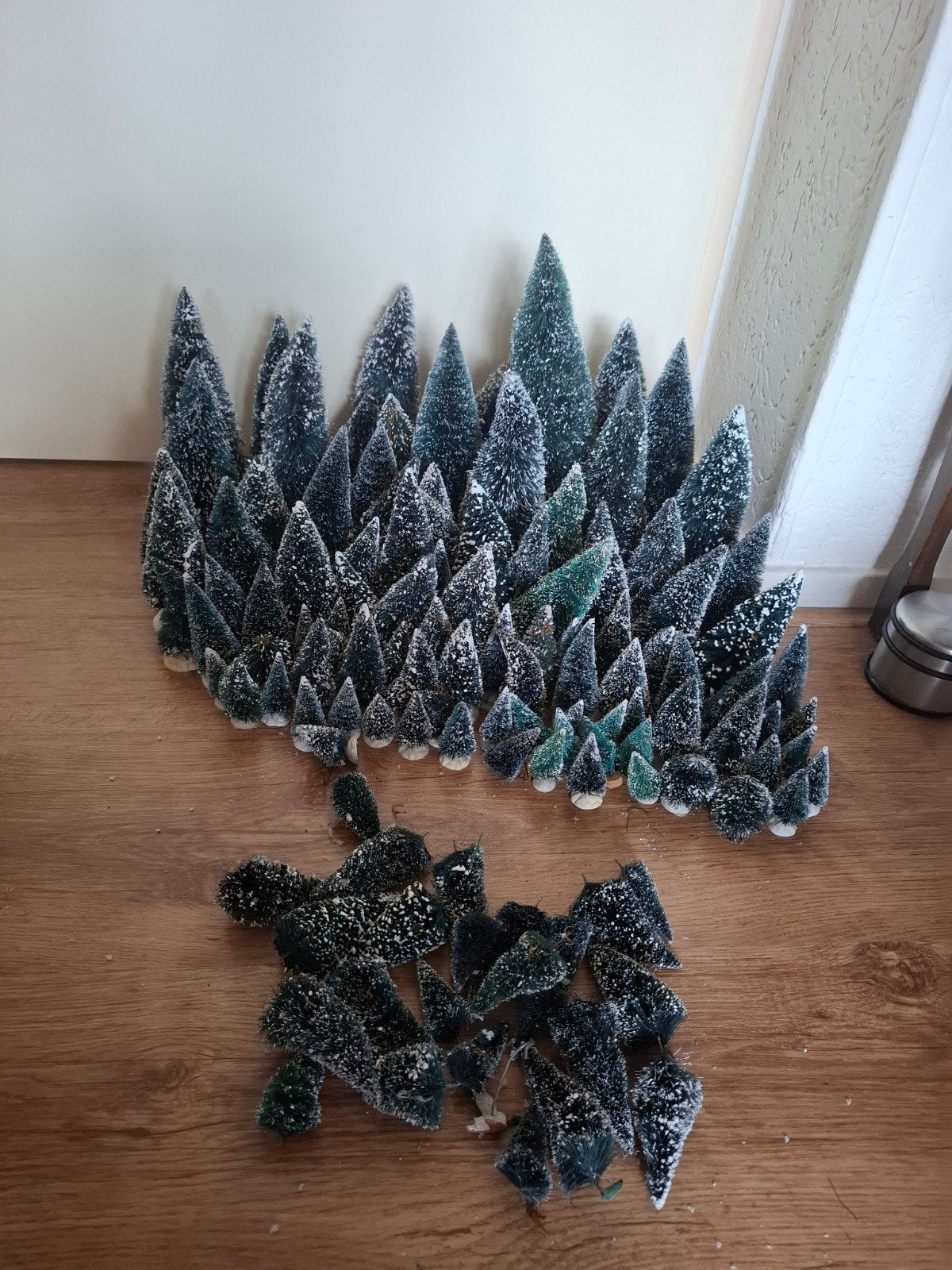 Ruim 150 lemax ect bomen om kerst dorp op te vullen, Ophalen of Verzenden, Zo goed als nieuw