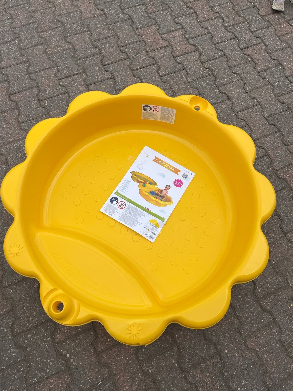 Zand- en waterbak geel zonnebloem 2-delig met deksel, Ophalen, Nieuw