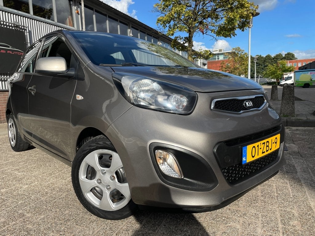 Kia Picanto 1.0 CVVT APK EN OH-Beurt nieuw! Kia dealer!, Auto's, Voorwielaandrijving, Euro 5, Stof, Gebruikt