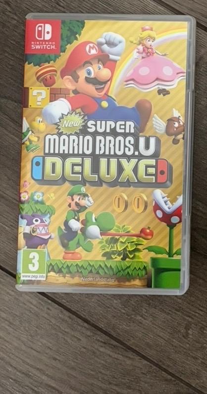 Super Mario Bros. U Deluxe - Nintendo Switch, Spelcomputers en Games, Games | Nintendo Switch, Zo goed als nieuw, Platform, 3 spelers of meer