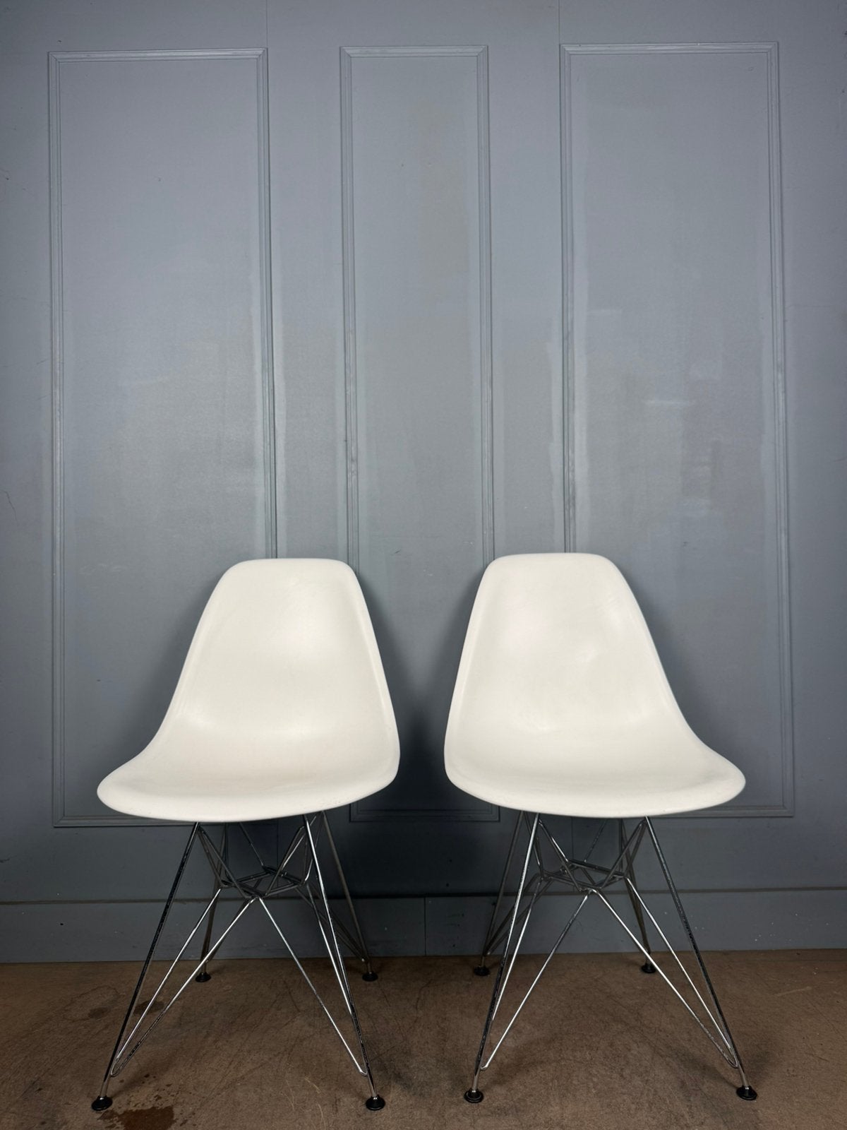 12 Vitra Eames DSR design stoelen, Vitra, Wit, Ophalen of Verzenden, Zo goed als nieuw
