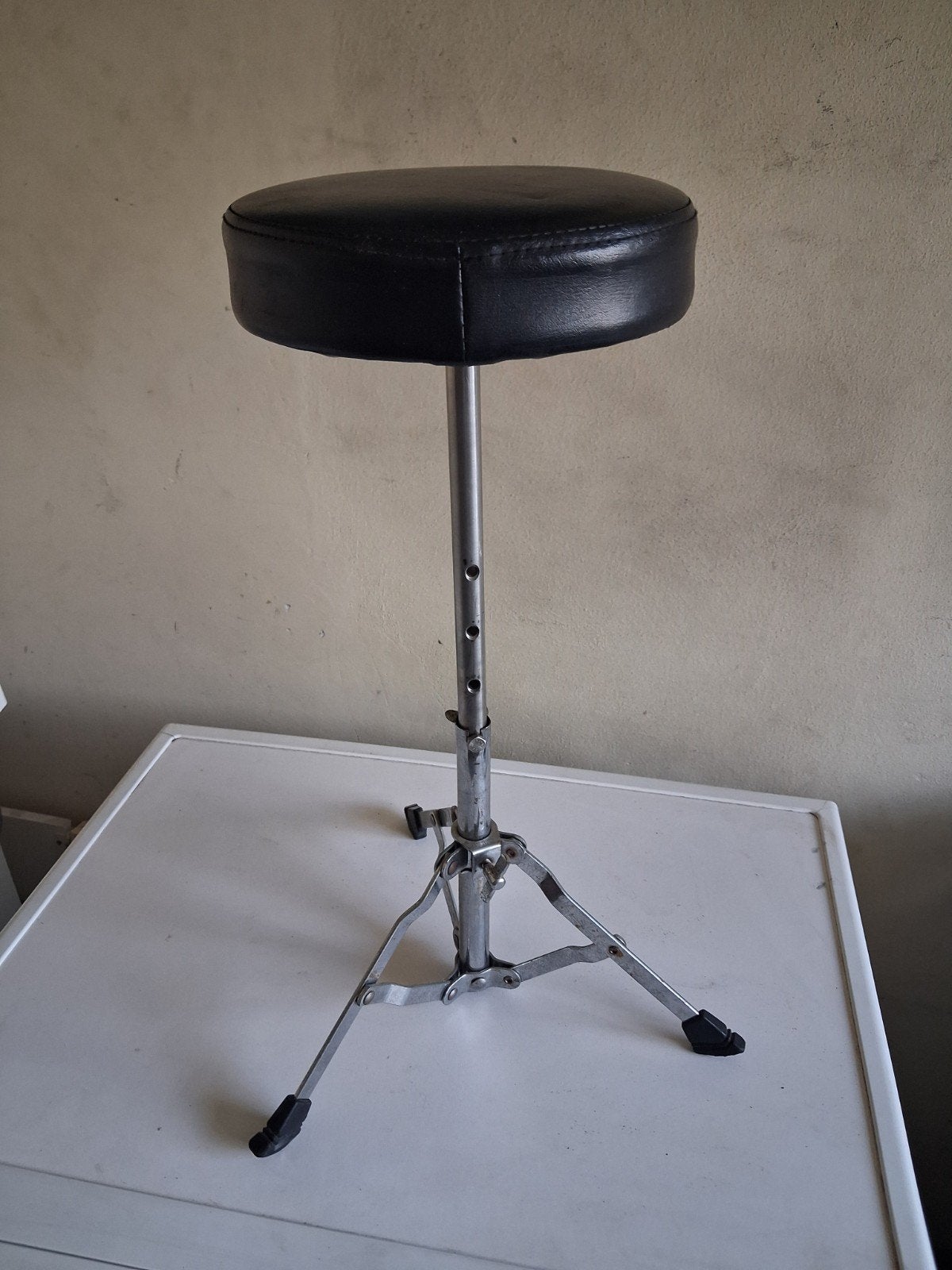Handige kinderdrumkruk !!, Muziek en Instrumenten, Ophalen of Verzenden, Zo goed als nieuw, Elektrische gitaar