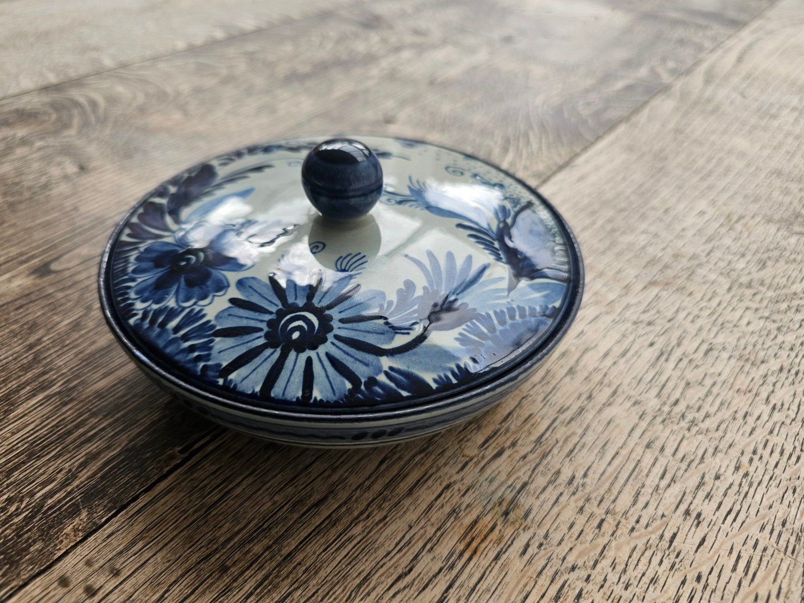 Delfts Blauw Bonbondoosje met Bloemmotief, Ophalen of Verzenden