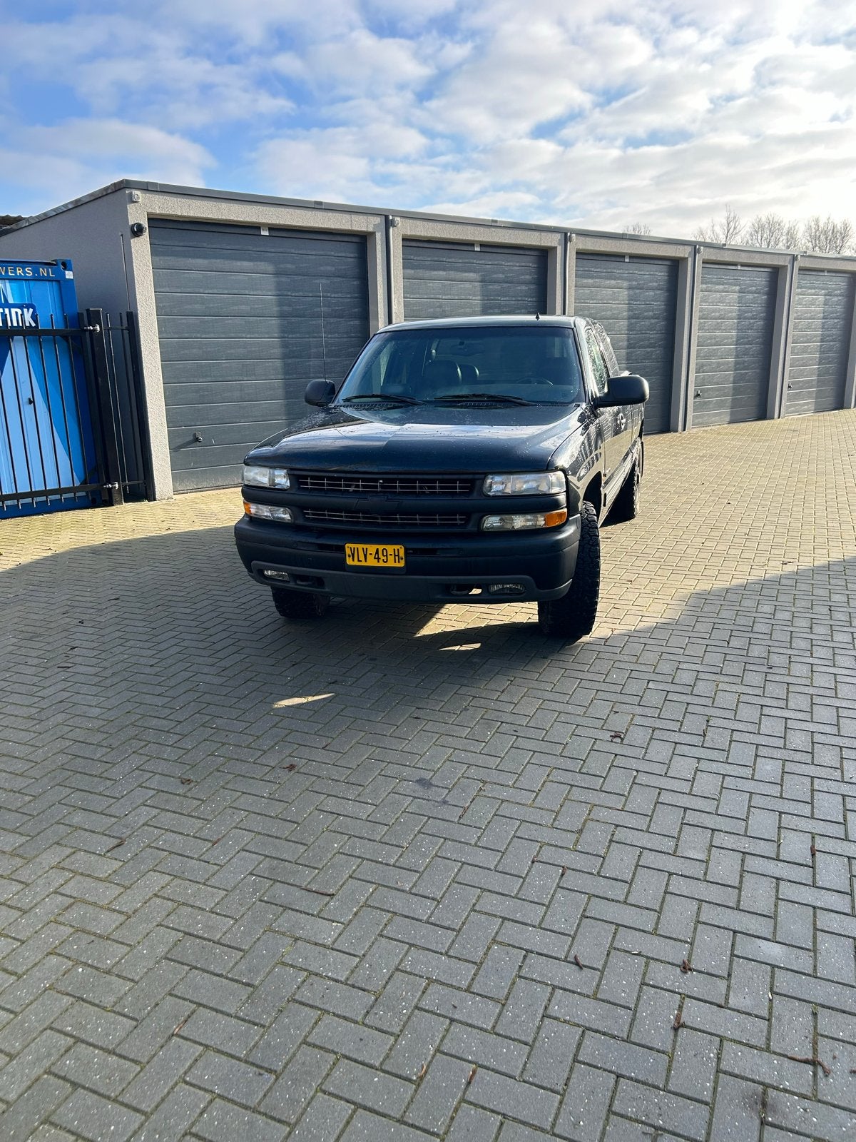 Chevrolet silverado bouwjaar 2000 Zwart, Auto's, Chevrolet, 4 stoelen, 2381 kg, Zwart