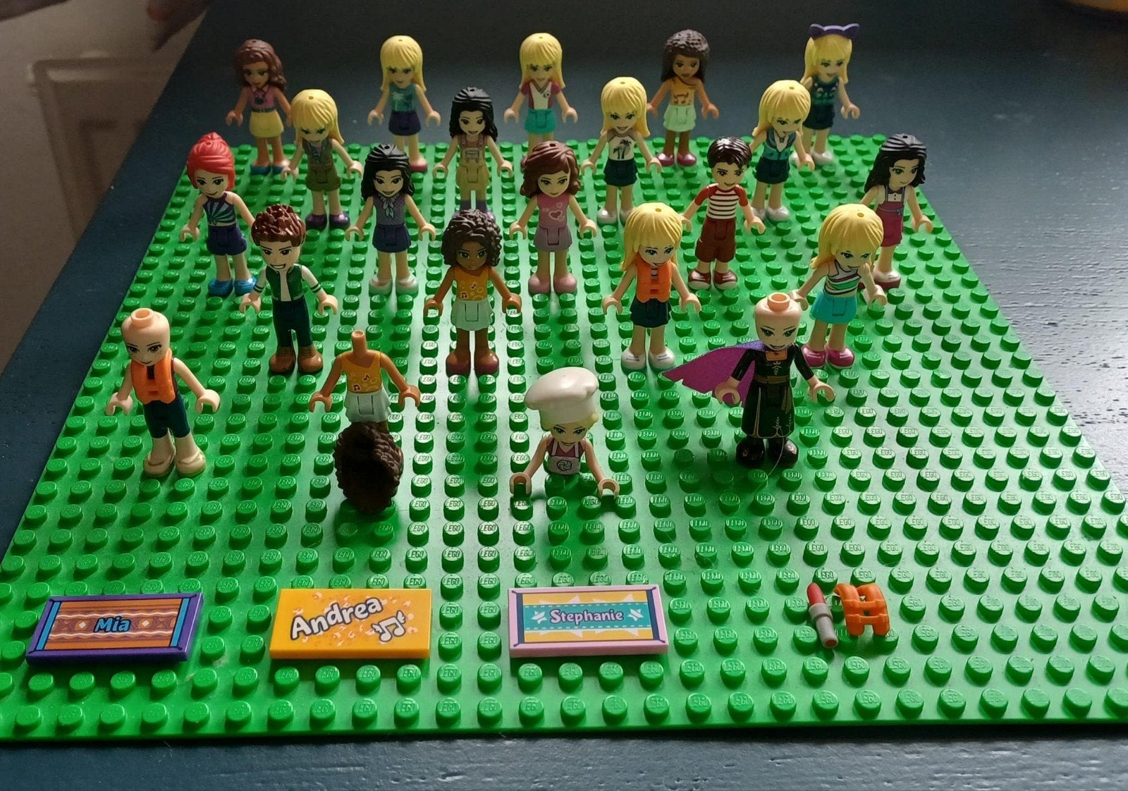 Lego friends poppetjes en Lego friends kubussen, Ophalen, Lego, Friends, Zo goed als nieuw