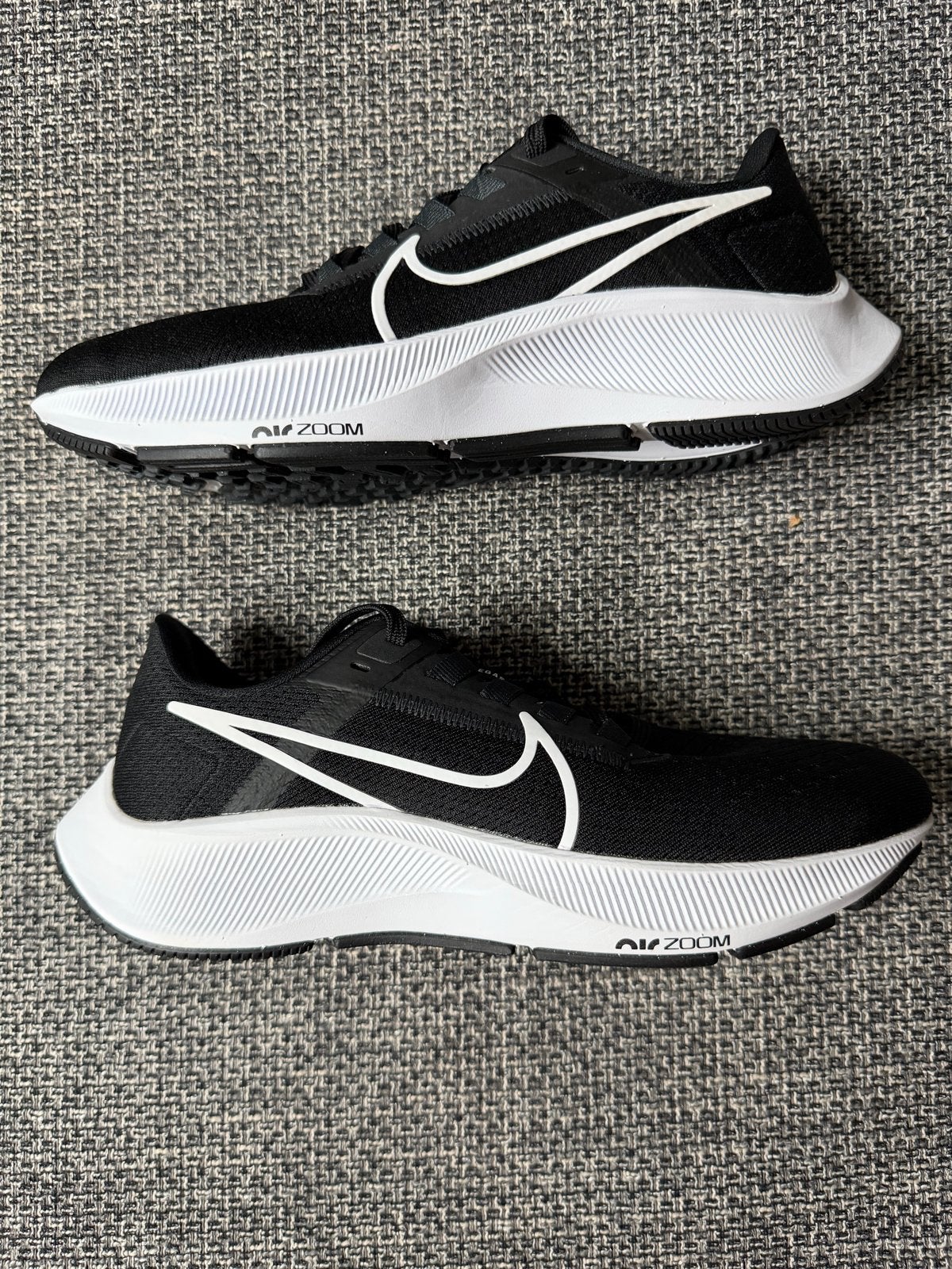 Nike Air Zoom Pegasus 38 - Maat 38 - Nieuw, Nieuw, Ophalen of Verzenden, Sportschoenen, Zwart