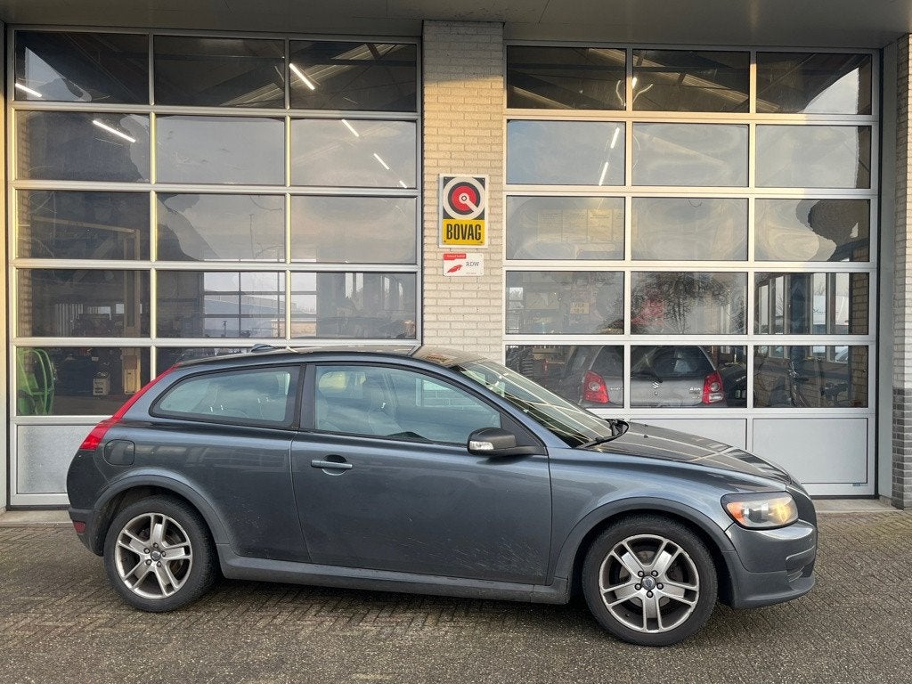 Volvo C30 1.6 Kinetic, Auto's, Volvo, Voorwielaandrijving, 1596 cc, 101 pk, Gebruikt