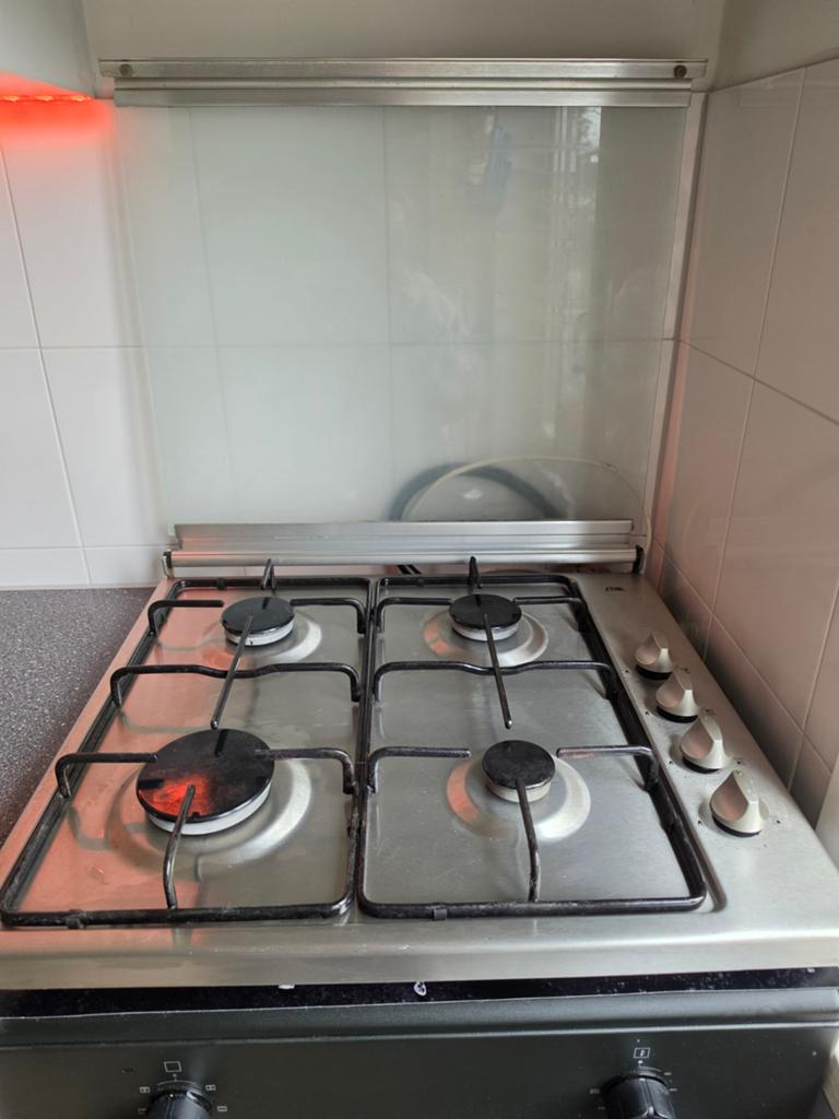 Vrijstaande 4 pits kookplaat, Witgoed en Apparatuur, Kookplaten, Ophalen, 4 kookzones, Zo goed als nieuw, Gas