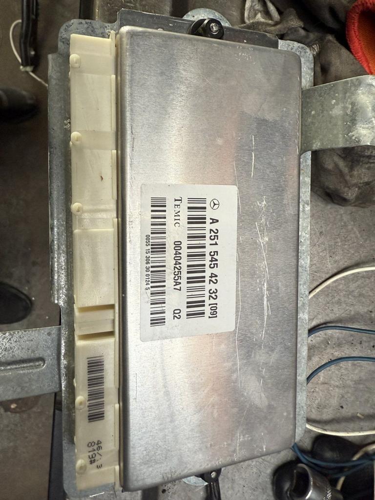 Mercedes-Benz ML W164 luchtvering module A2515454232, Gebruikt, -, Ophalen of Verzenden, -