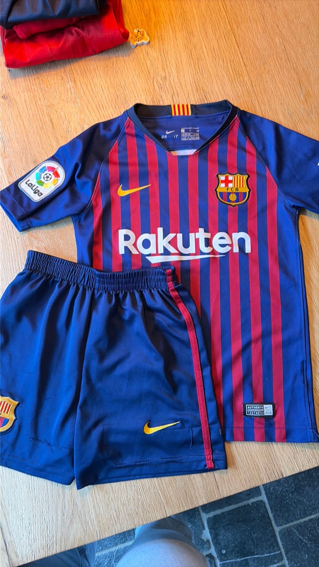 FC Barcelona voetbalpakje maat 128-134, Maat XS of kleiner, Ophalen of Verzenden, Zo goed als nieuw, Shirt