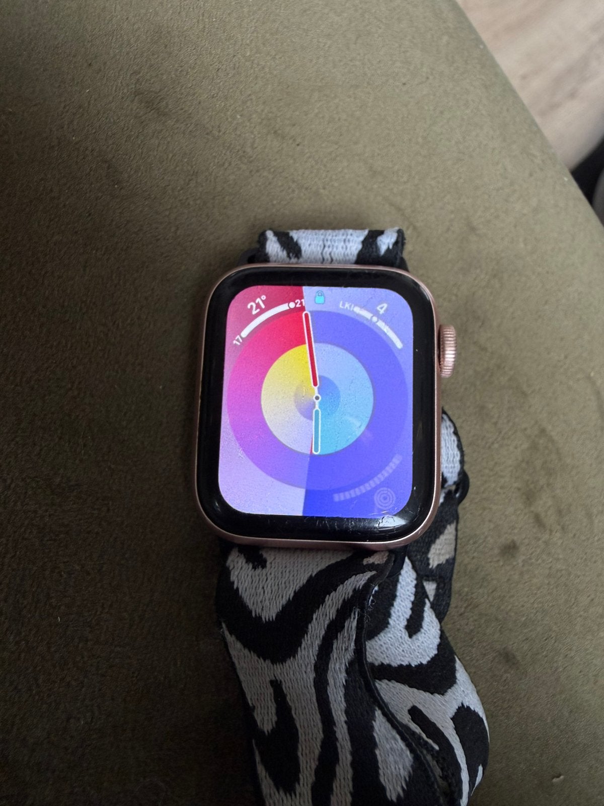 Apple watch SE, IOS, Ophalen of Verzenden, Zo goed als nieuw, Hoogte